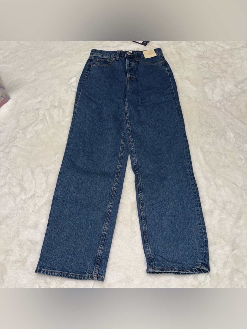 NEW universal thread straight leg jeans